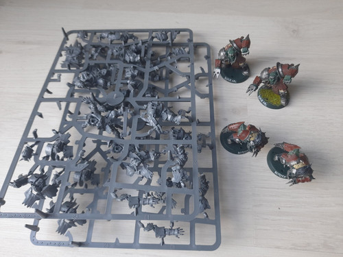 Blood bowl ork team - blood,